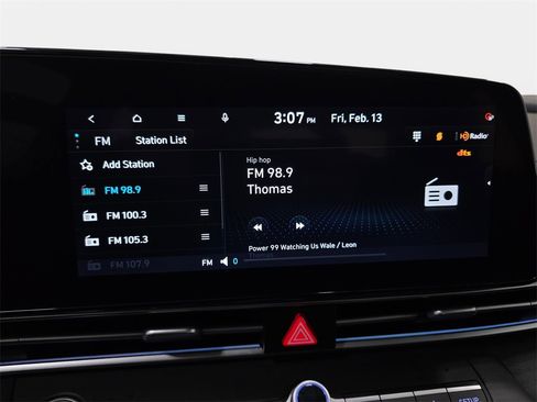 Used 2024 Hyundai Elantra Limited image 21