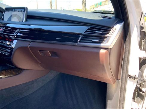 Used 2018 BMW X5 xDrive35i image 18