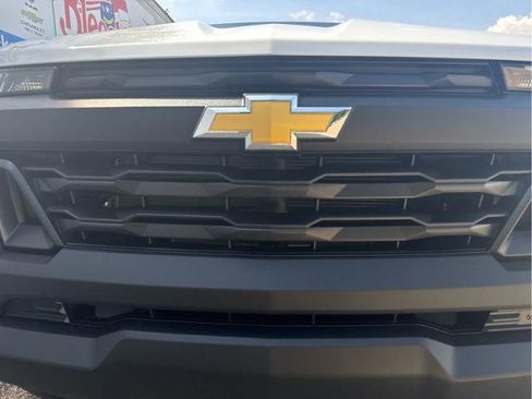 New 2025 Chevrolet Colorado W/T RWD image 9