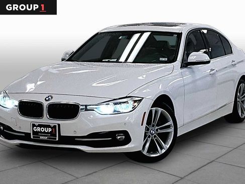 Used 2018 BMW 330i Sedan RWD image 1