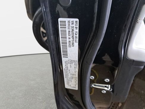 Certified 2023 Jeep Compass Limited AWD/4WD image 35