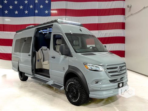 Used 2026 Mercedes-Benz Sprinter 3500 image 15