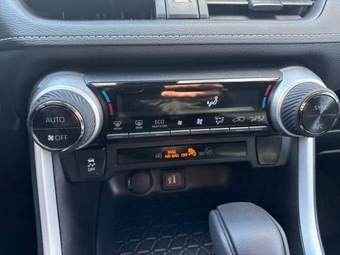 Used 2023 Toyota RAV4 AWD Hybrid image 31