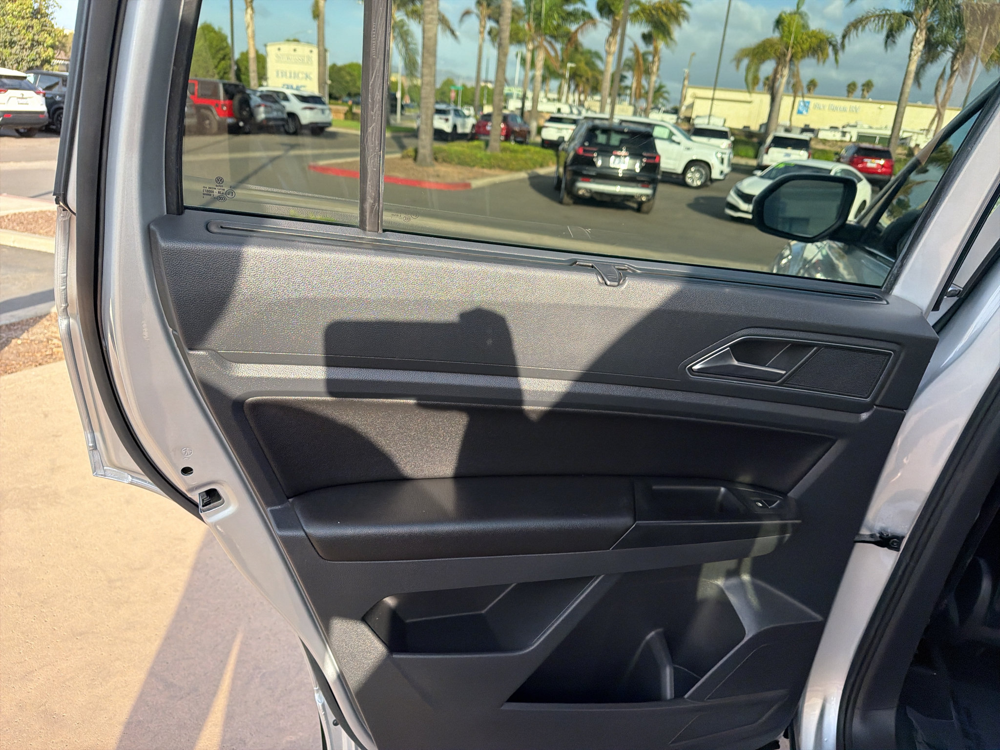 Used 2018 Volkswagen Atlas SE AWD/4WD image 13