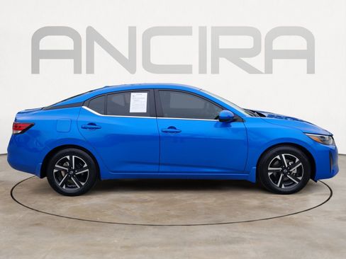 Used 2025 Nissan Sentra SV FWD image 13