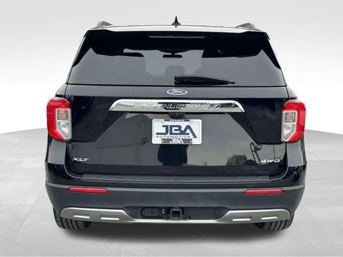 Used 2022 Ford Explorer XLT w/ Equipment Group 202A image 27