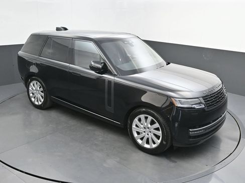 Used 2025 Land Rover Range Rover SE AWD/4WD image 38