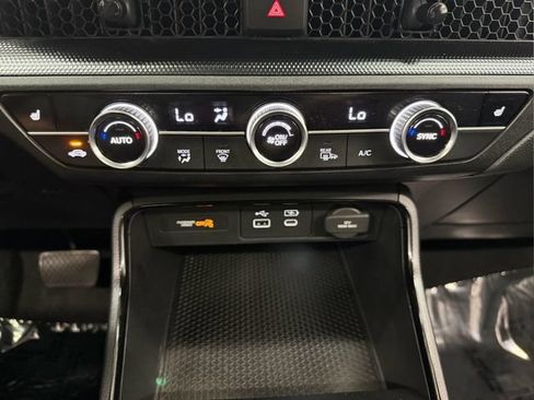 Certified 2024 Honda CR-V EX image 28
