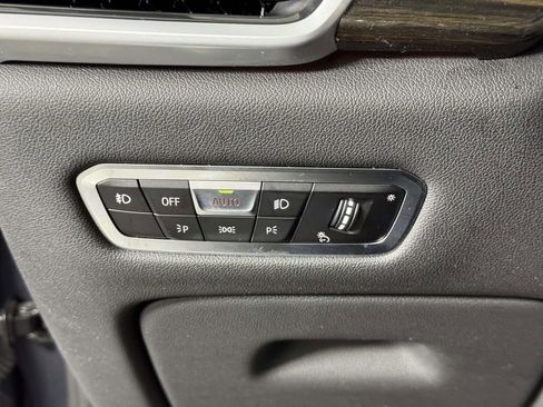 Used 2021 BMW X5 xDrive40i w/ Convenience Package AWD/4WD image 19