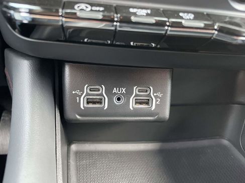 Certified 2025 Dodge Durango GT image 29