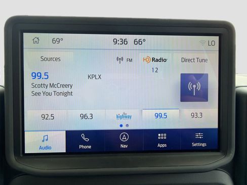 Certified 2023 Ford Bronco Sport Outer Banks w/ Tech Package image 19