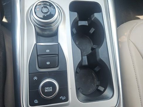 Used 2024 Ford Explorer XLT w/ Equipment Group 202A image 26