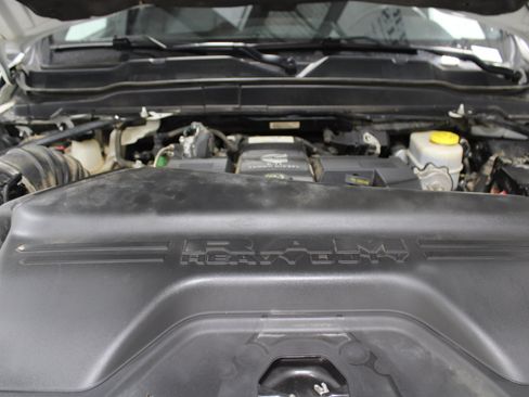 Used 2024 RAM 2500 Big Horn AWD/4WD image 36