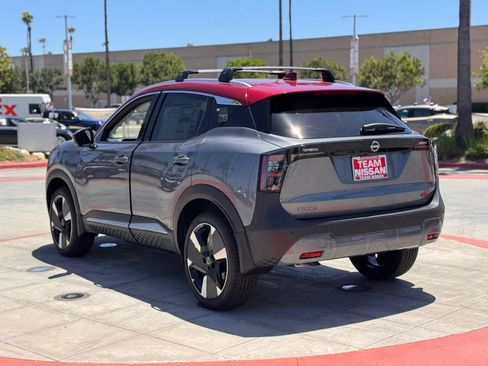 New 2025 Nissan Kicks SR image 5