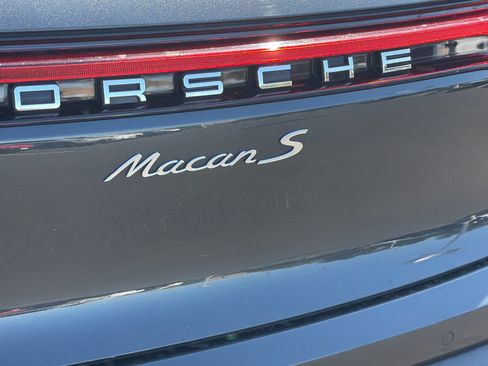 Certified 2024 Porsche Macan S w/ Premium Plus Package AWD/4WD image 27