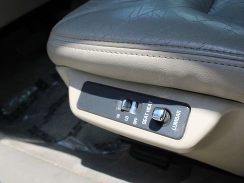 Used 1999 Cadillac De Ville D'Elegance FWD image 18