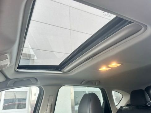 Used 2018 MAZDA CX-5 Touring w/ Preferred Equipment Package image 10