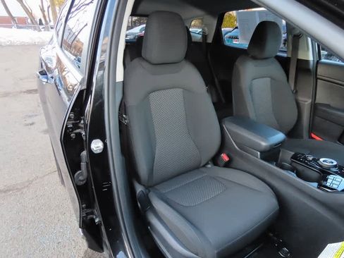 Used 2023 Kia Sportage LX image 17