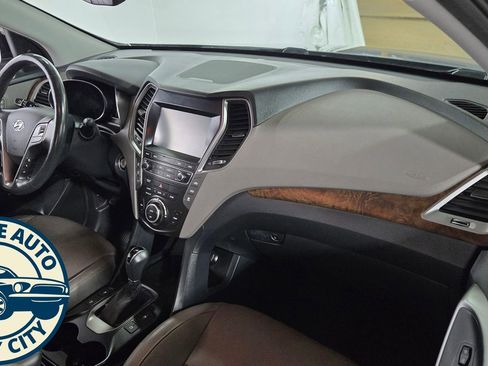 Used 2019 Hyundai Santa Fe XL AWD/4WD image 37