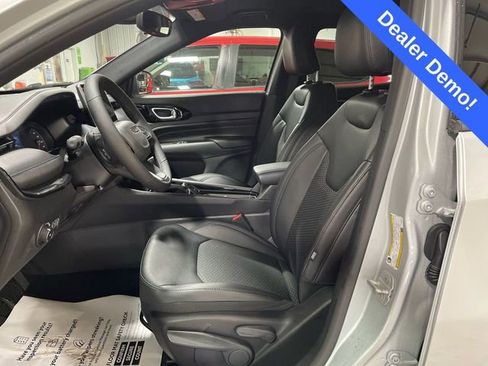 New 2026 Jeep Compass Latitude AWD/4WD image 11