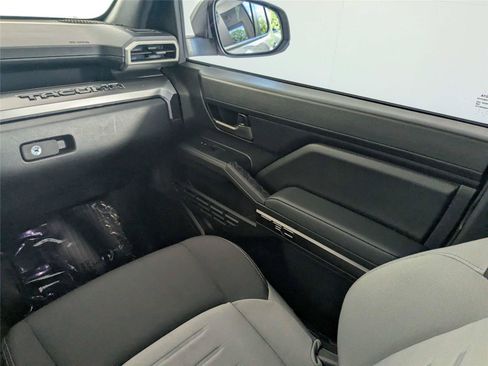 Certified 2025 Toyota Tacoma TRD Sport AWD/4WD image 38