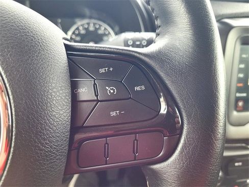 Used 2020 Jeep Renegade Altitude image 23