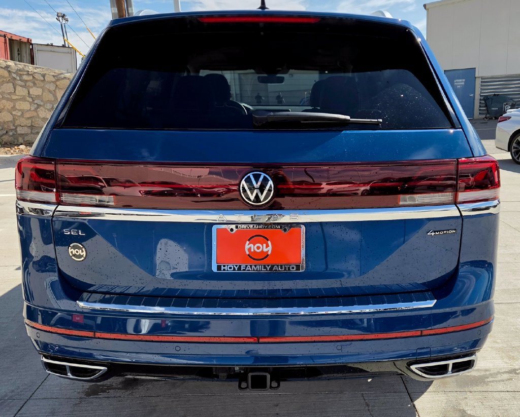 Certified 2025 Volkswagen Atlas SEL Premium R-Line AWD/4WD image 8