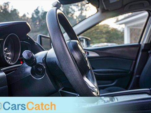 Used 2018 MAZDA MAZDA3 Sport w/ Preferred Equipment Package image 27