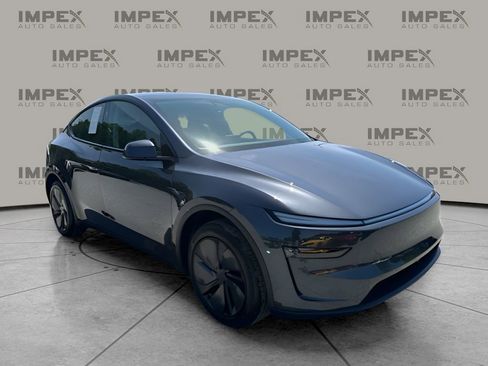 Used 2026 Tesla Model Y Long Range AWD/4WD image 7