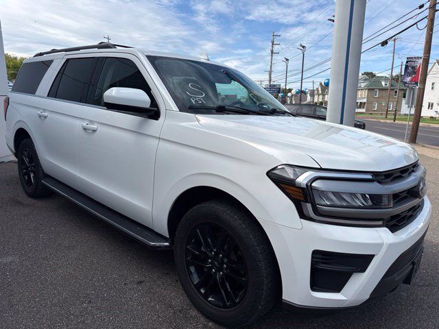 Used 2023 Ford Expedition Max XLT AWD/4WD image 4
