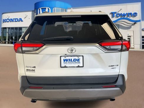 Used 2020 Toyota RAV4 Limited image 7