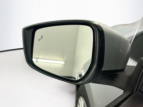 Used 2024 Nissan Leaf S image 16