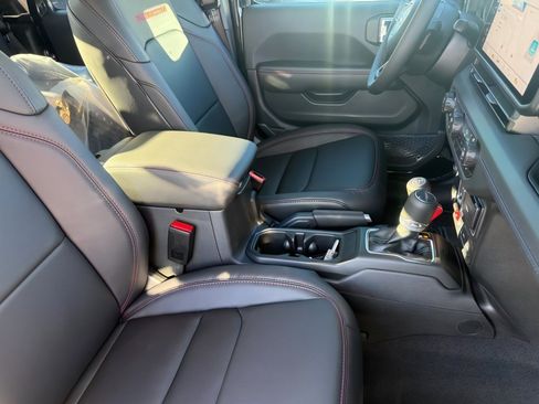 New 2026 Jeep Gladiator Rubicon image 10