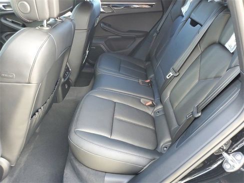 Used 2025 Porsche Macan image 28
