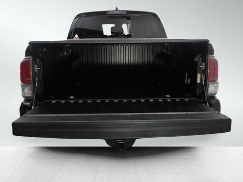 Used 2023 Toyota Tacoma w/ TRD Package image 9