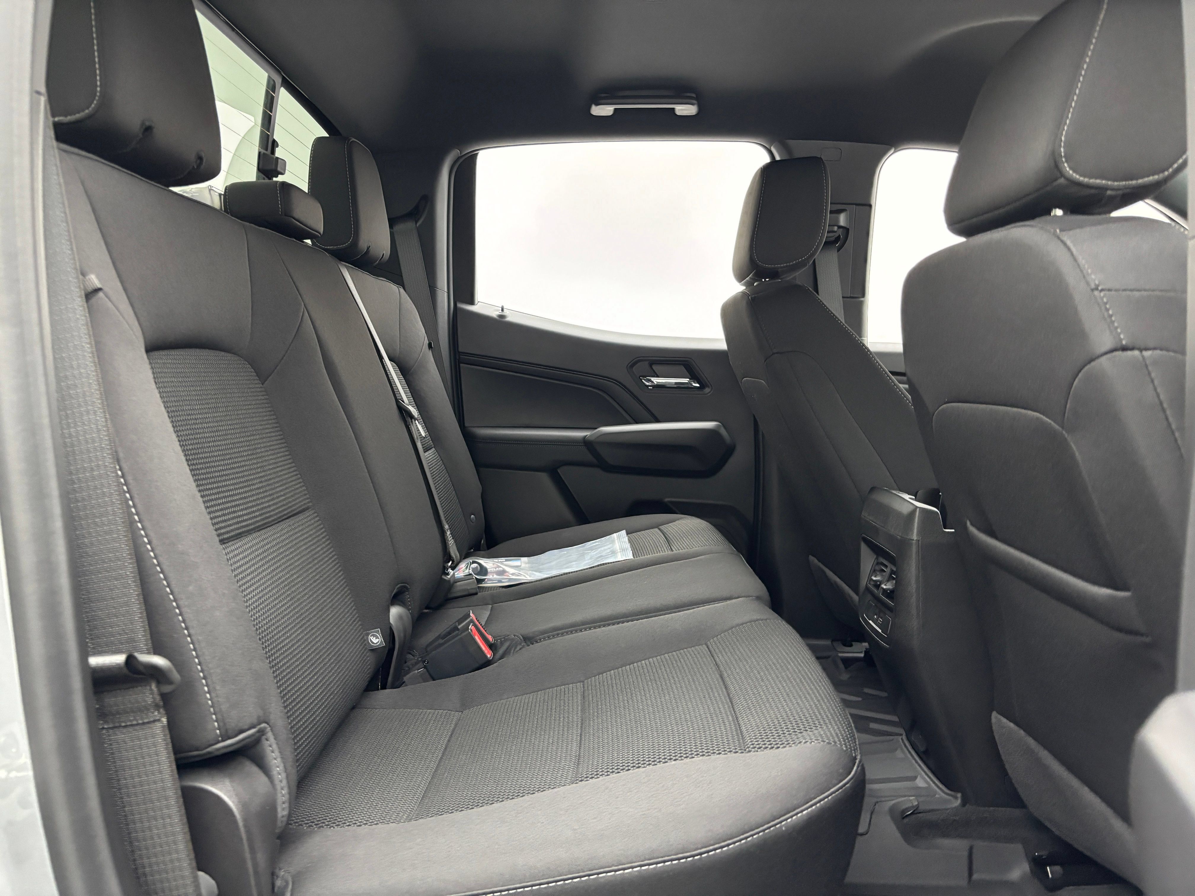 New 2026 GMC Canyon Elevation w/ Convenience Package RWD image 33