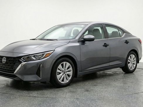 Used 2025 Nissan Sentra S FWD image 3