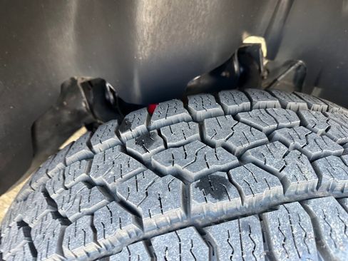 Used 2007 GMC Sierra 2500 SLE w/ Z71 Off-Road Package image 59