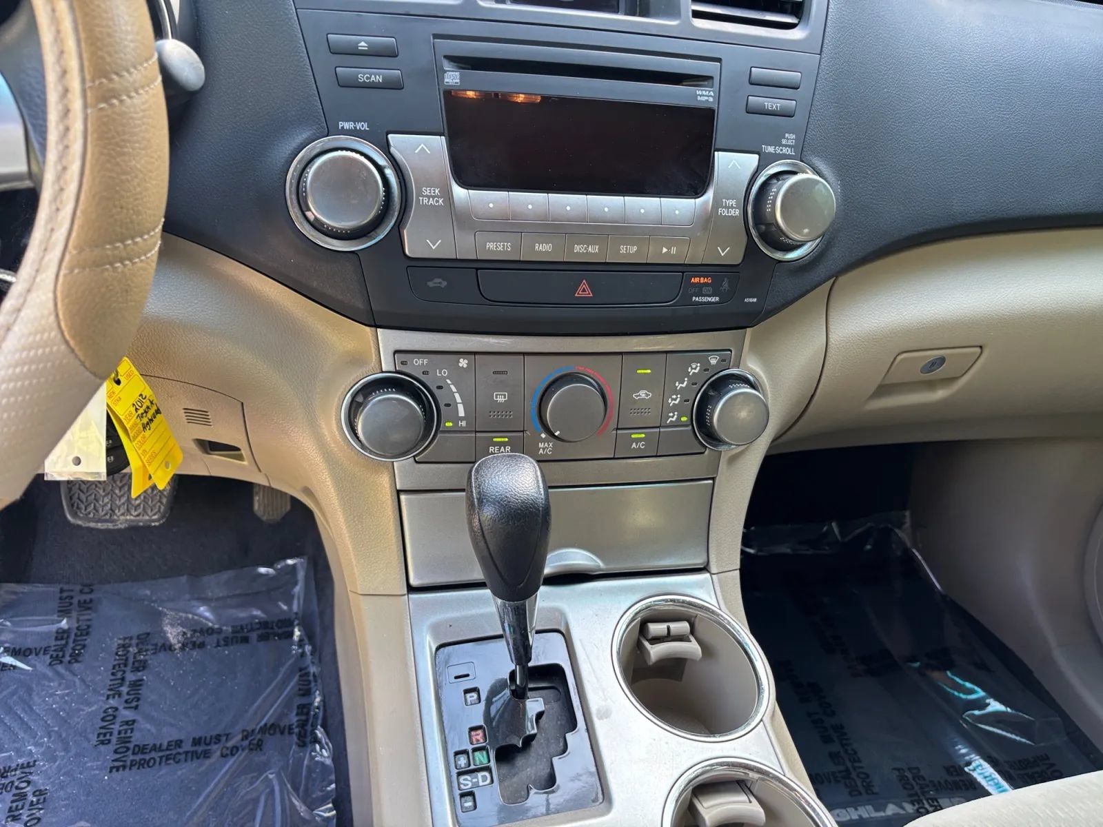 Used 2012 Toyota Highlander FWD w/ Tech Pkg image 12