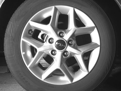 Used 2025 Kia Soul LX w/ LX Technology Package FWD image 22