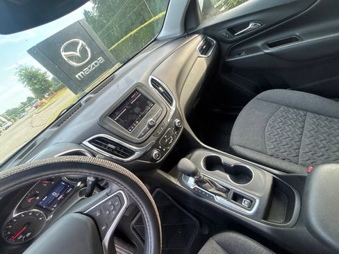 Used 2023 Chevrolet Equinox LT FWD image 28