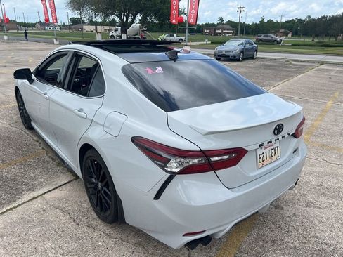 Used 2024 Toyota Camry XSE FWD image 7