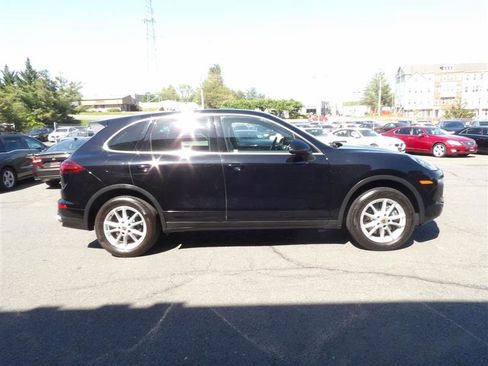 Used 2016 Porsche Cayenne image 6