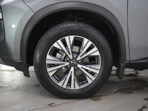 Used 2023 Nissan Rogue SV w/ SV Premium B Package AWD/4WD image 30