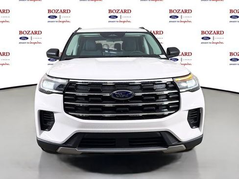 New 2026 Ford Explorer Active image 2