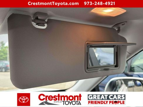 Used 2026 Toyota Highlander XLE AWD/4WD image 30