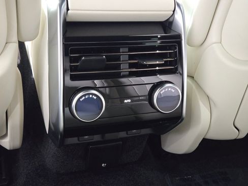 New 2026 Land Rover Range Rover Autobiography AWD/4WD image 14