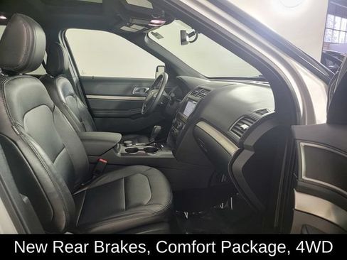 Used 2018 Ford Explorer XLT w/ Equipment Group 202A AWD/4WD image 18