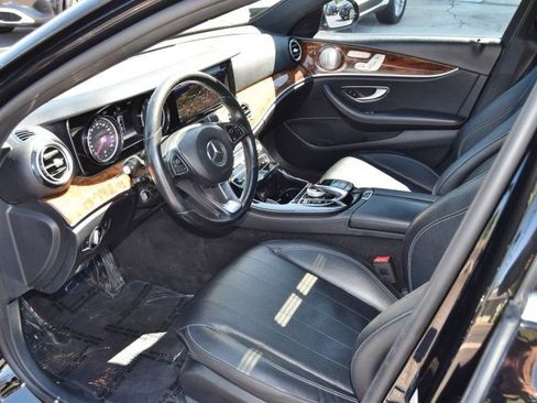 Used 2017 Mercedes-Benz E 300 4MATIC image 19