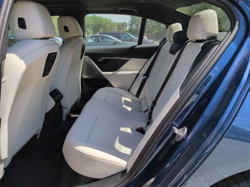 New 2026 BMW i5 eDrive40 w/ Premium Package image 14